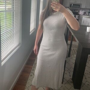 Comfy modest summer dress